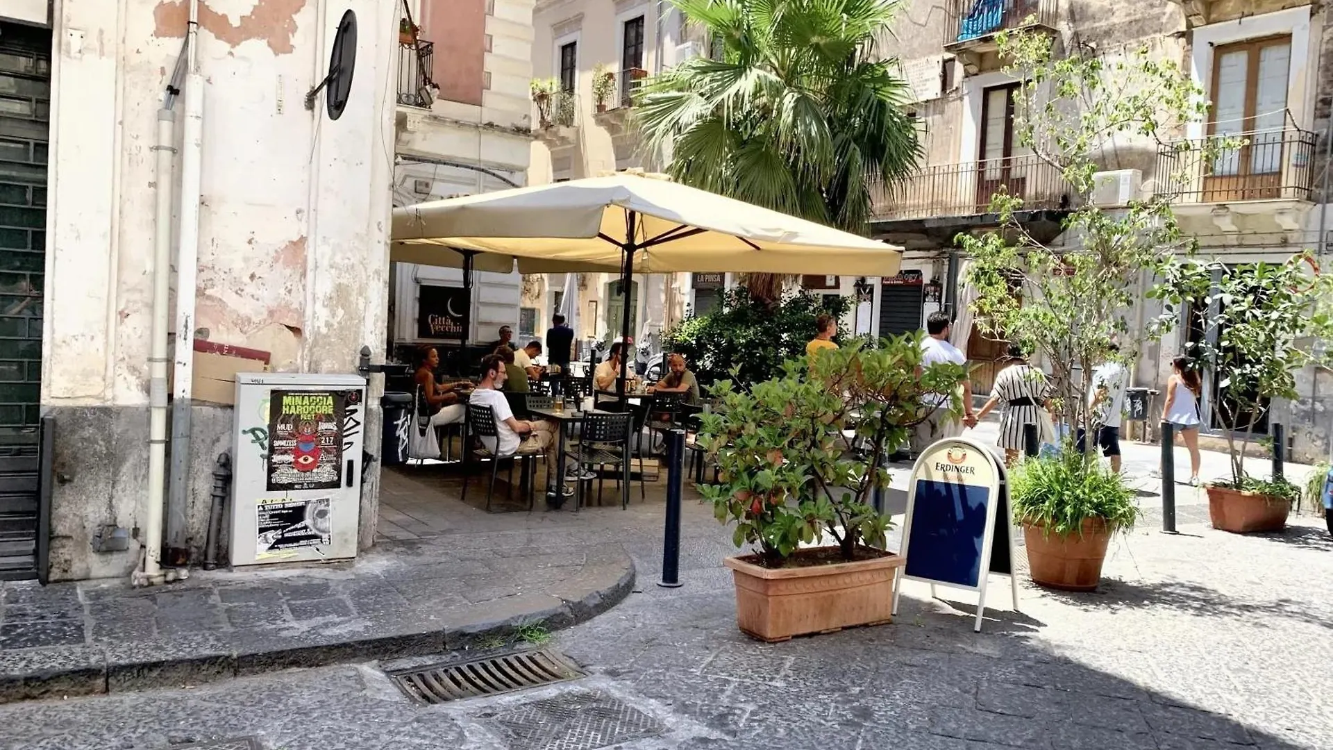 Charming Apartment In Catania With Balcony And City View Italy